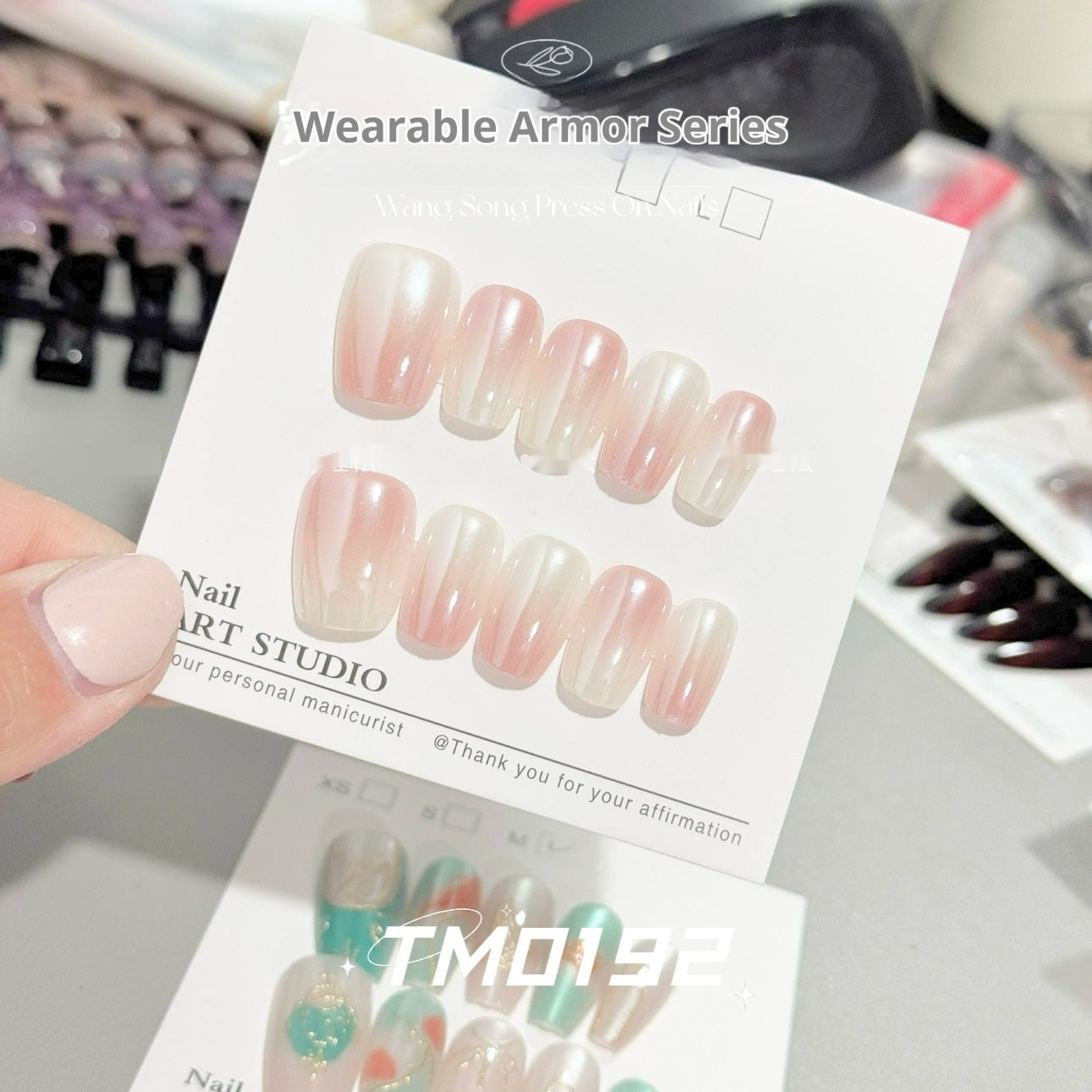 Peach Gradient Pearlescent Wear Armor Nail Sticker